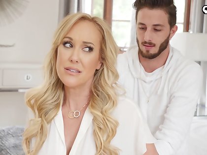 Stacked MILF stepmom wants more than just a massage from her stepson